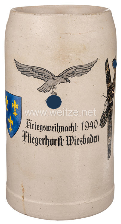 Luftwaffe - Erinnerungskrug " Kriegsweihnacht 1940 Fliegerhorst Wiesbaden " Bild 2