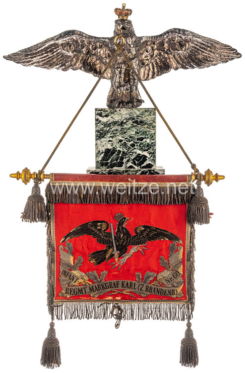 Preußen Großer Schellenbaumadler mit der Schellenbaumfahne des Infanterie-Regiments "Markgraf Karl" (7. Brandenburgisches) Nr. 60 Bild 2