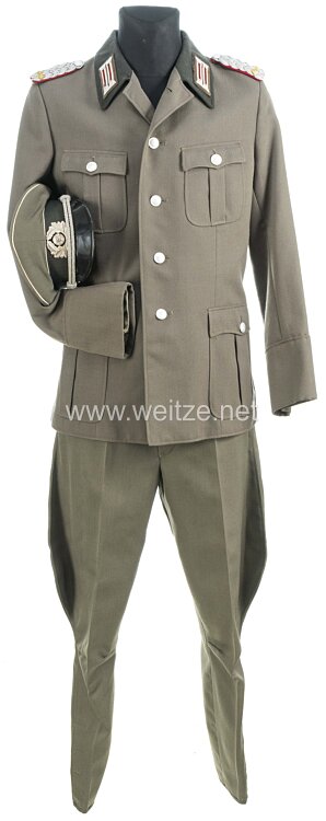 Deutsche Demokratische Republik ( DDR ) Nationale Volksarmee ( NVA ) Landstreitkräfte Dienstuniform für einen Oberstleutnant der Artillerie  Bild 2